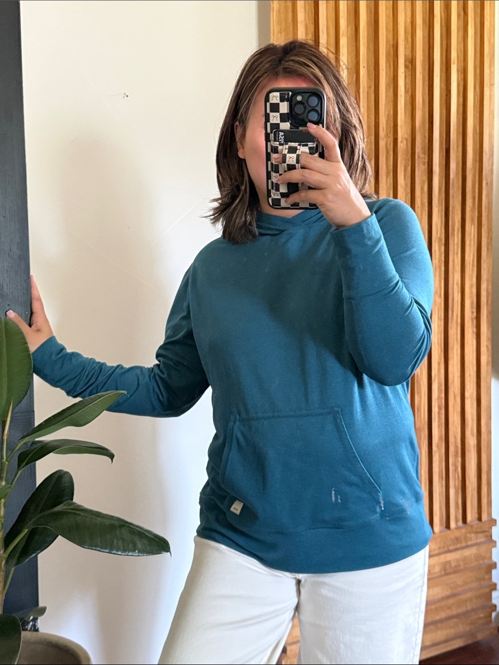 Vuori Halo Performance Pullover in Cosmo Blue. M - Picture 6 of 8